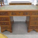 624 1056 WRITING DESK